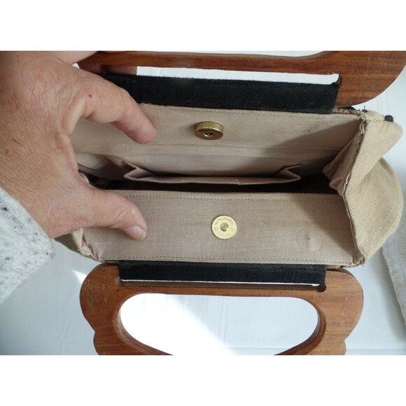 Fabindia Purse Vintage 80s Tan Fabric Embroidered Floral Wooden Handles - Picture 4 of 5